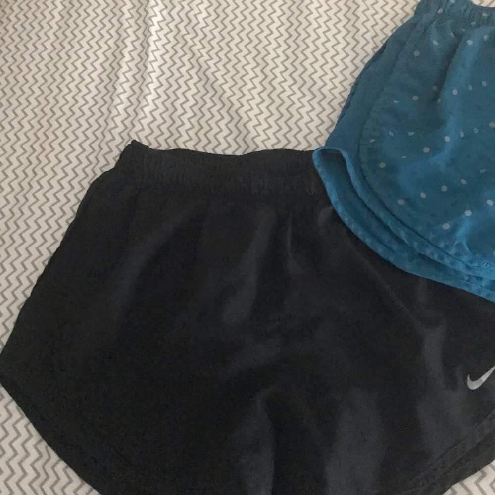 3 pair of Nike tempo